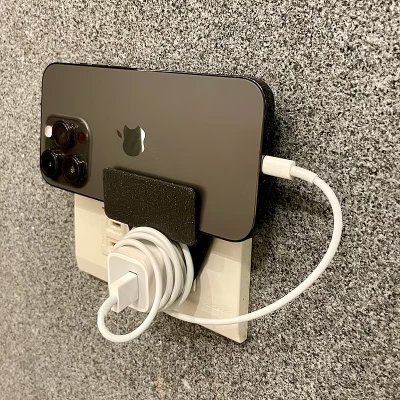 手機壁上充電座 --- 外出、旅遊必備