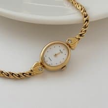 Vintage Seiko Alba Gold Tone Chain Bracelet Watch