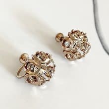vintage jewelry  典雅立體萊茵花苞 夾式耳環