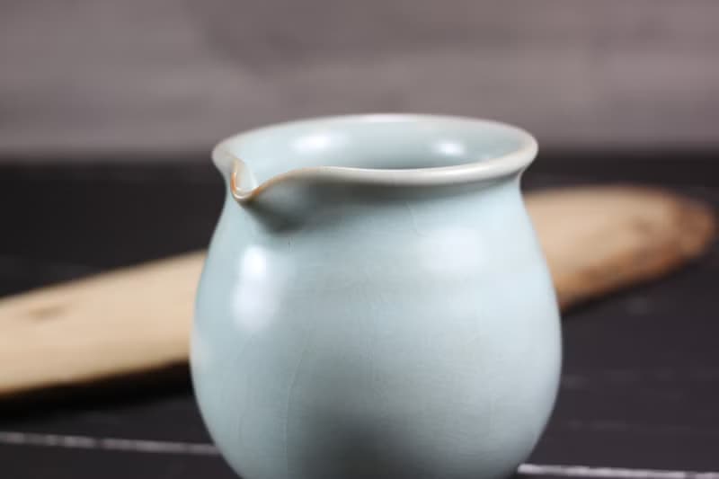 【送禮好物】360~400ml 汝窯無把 手拉坯 咖啡下壺 茶海 公道杯