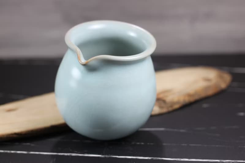 【送禮好物】360~400ml 汝窯無把 手拉坯 咖啡下壺 茶海 公道杯