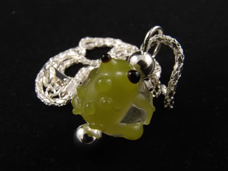 Green Frog Pendant Necklace Olive Lampwork Murano Glass Froggy Jewelry Necklace