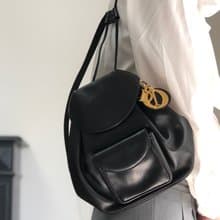 【 日本直送　名牌中古包 】Christian Dior クリスチャン ディオール バックパック ブラック ロゴ チャーム レザー リュック i7gek7