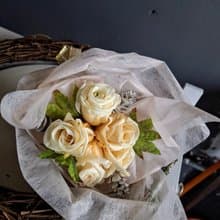 不淍花浪漫玫瑰小花束尺寸寬約12CM長10cM