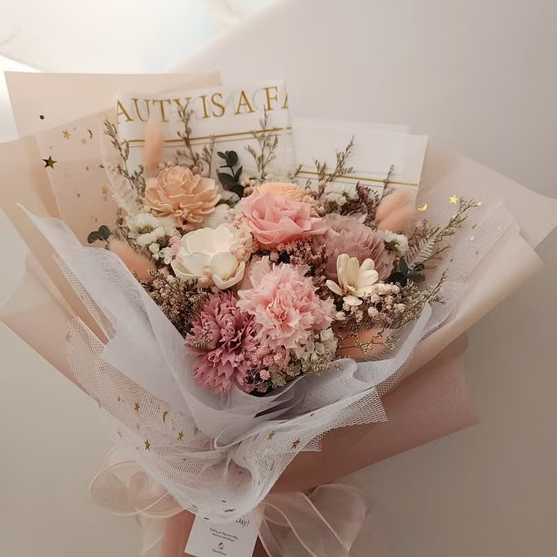 永生花+乾燥花|莓粉 紫粉 |永生康乃馨玫瑰花束 生日 畢業 成發