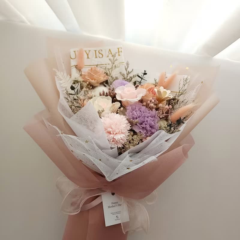 永生花+乾燥花|莓粉 紫粉 |永生康乃馨玫瑰花束 生日 畢業 成發