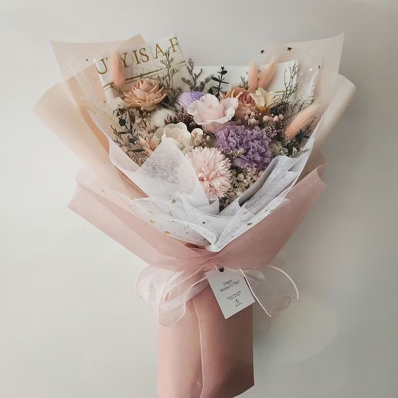 永生花+乾燥花|莓粉 紫粉 |永生康乃馨玫瑰花束 生日 畢業 成發