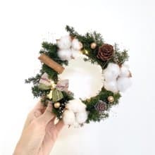 聖誕節雪松棉花花圈15cm 附燈串與禮盒包裝
