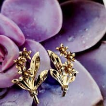 vintage jewelry  立體金色小花束夾式耳環