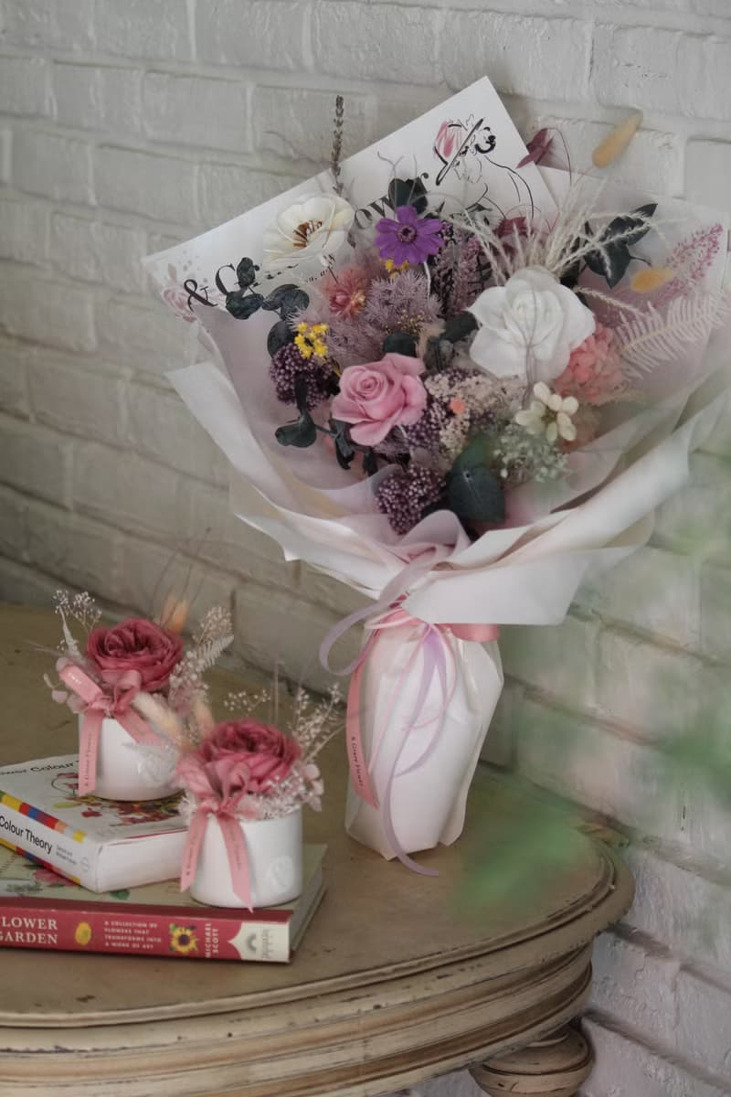 七夕首選【相約巴黎-夢幻粉永生玫瑰花束】