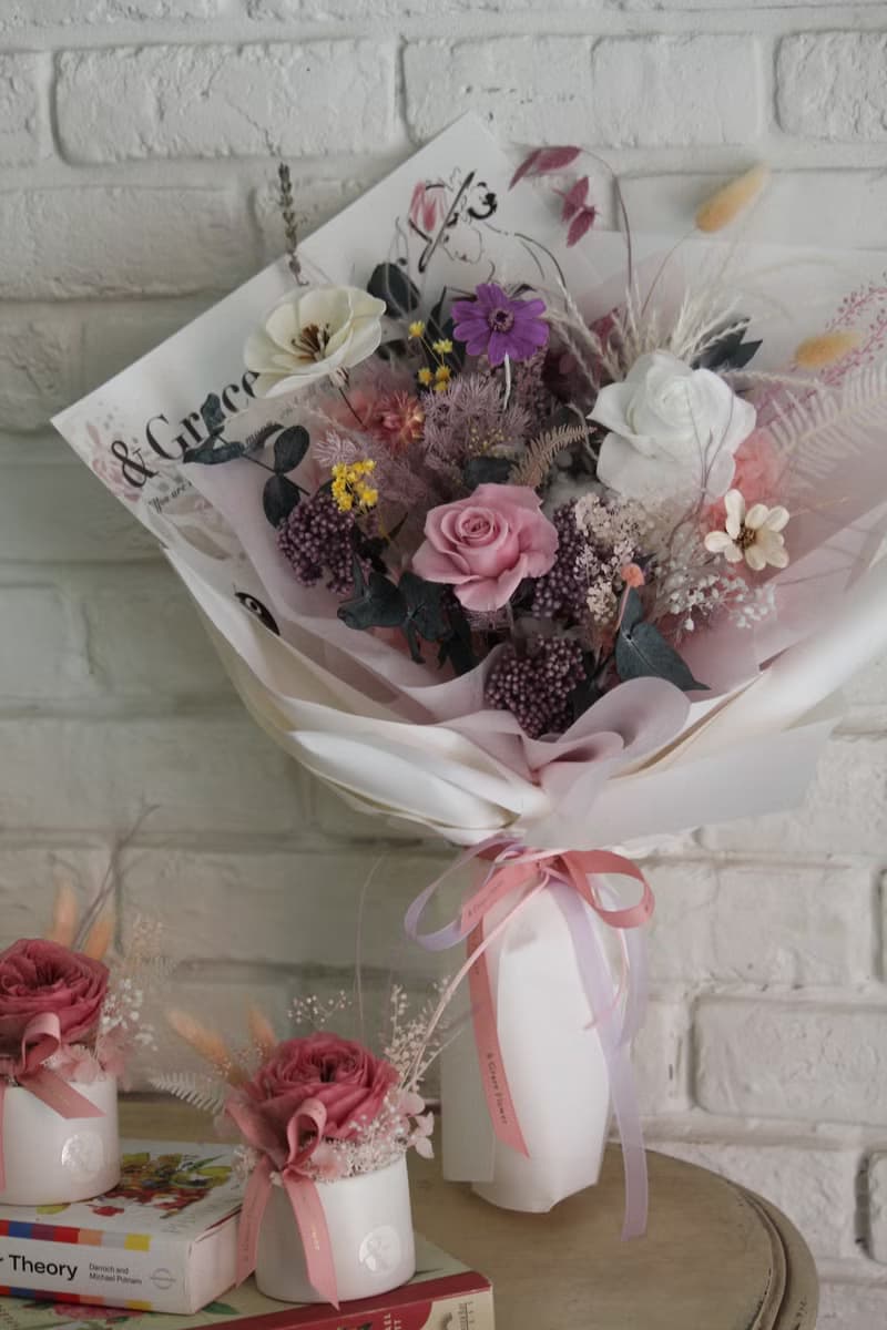 七夕首選【相約巴黎-夢幻粉永生玫瑰花束】