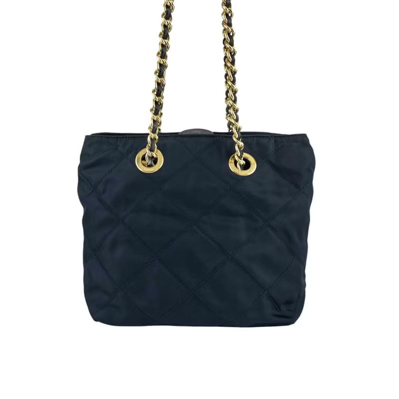 【 日本直送　名牌中古包 】PRADA プラダ ショルダーバッグ ネイビー トライアングルロゴ ナイロン キルティング チェーンバッグ オールド g7mc6t