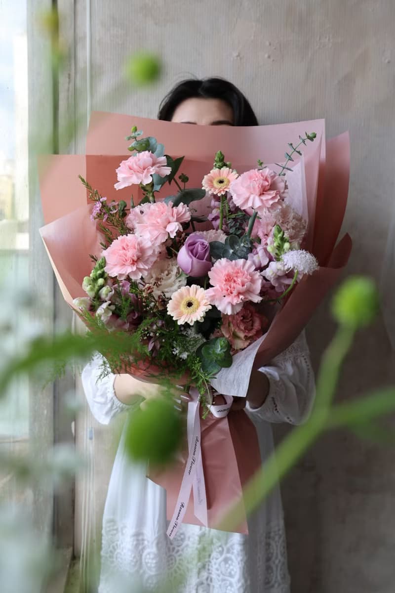 粉康乃馨 復古紫玫瑰 大盛鮮花束 2025母親節