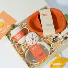 PiyoPiyo 黃色小鴨 鉑金矽膠好彩頭紅白蘿蔔餐具組(禮盒精裝版)