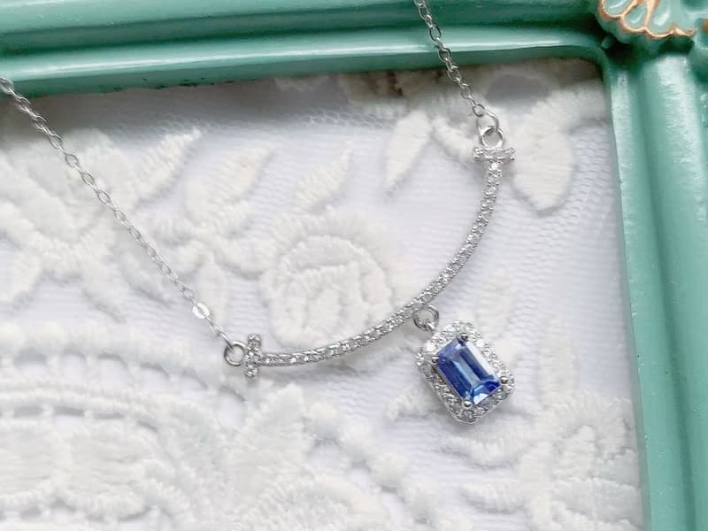 天然丹泉石 純銀項鍊 坦桑石 微笑曲線 禮物 生日石