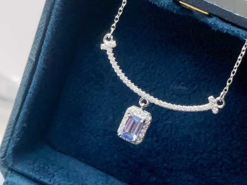 天然丹泉石 純銀項鍊 坦桑石 微笑曲線 禮物 生日石