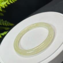 獨特 檸檬黃水晶手鐲 59MM 冰透彩虹閃片碎碎冰黃色水晶 友誼和諧