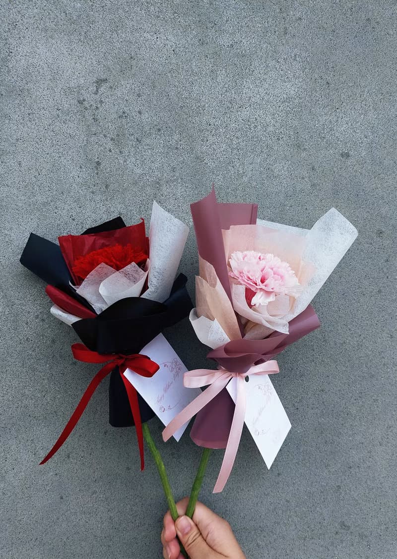 單朵永生康乃馨花束