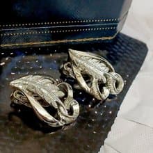 vintage jewelry  古董亮銀葉形夾式耳環