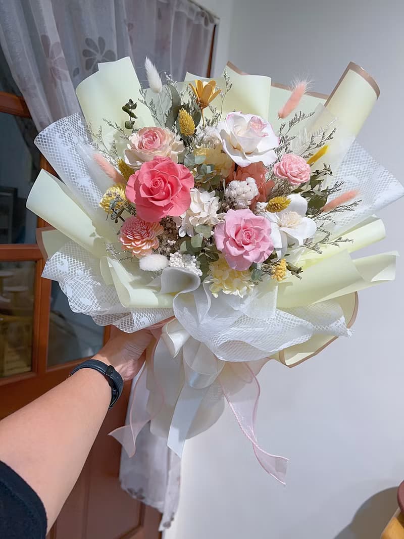FengFlower 【粉嫩黃永生玫瑰花束】不凋花/永生花/乾燥花