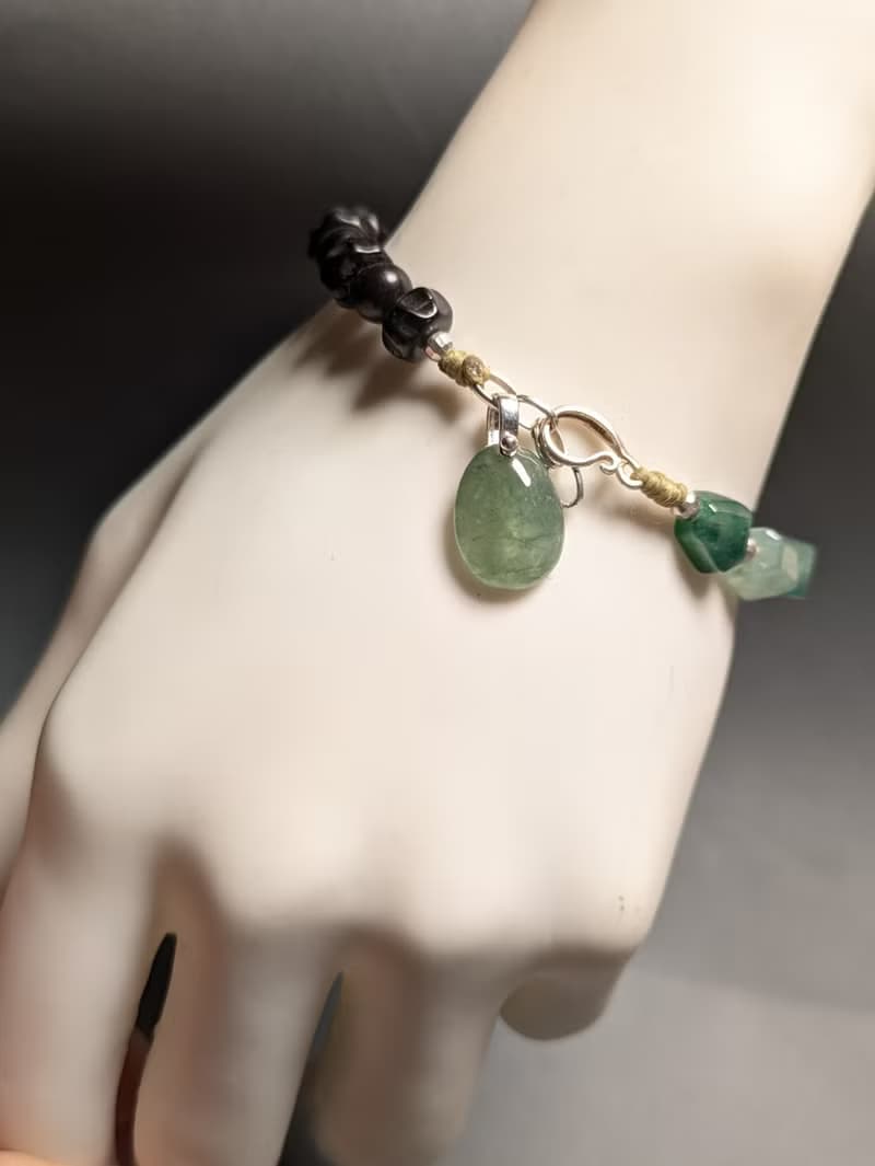 天然緬甸冰種水滴 藍水雪花隨形珠翡翠 檀木珠 銀配件 手工製手鍊