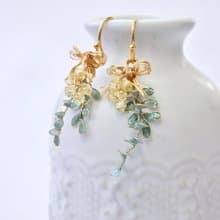 ミモザのスワッグ風耳飾り　イヤリング/ピアス