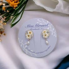 白山茶花輕盈珍珠耳環/氣質耳環/情人節禮物