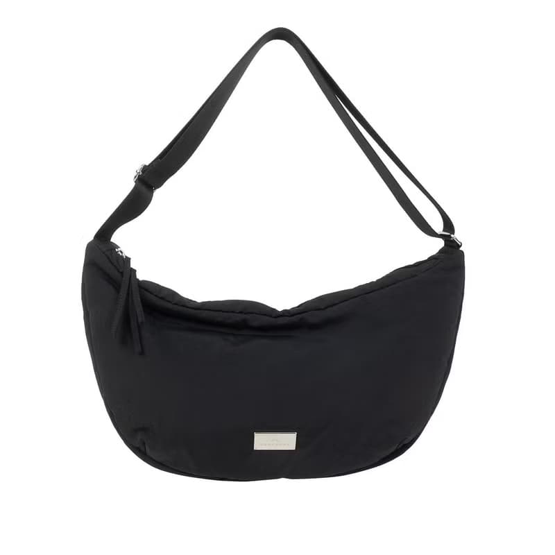 【DOUGHNUT】防潑水 手提/肩背/斜背 3用 澎澎半月包 穿搭-黑 SE