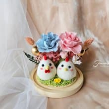 SheerWhisper絮語藏花_手工羊毛氈日本永生花玻璃球帶路雞/起家雞