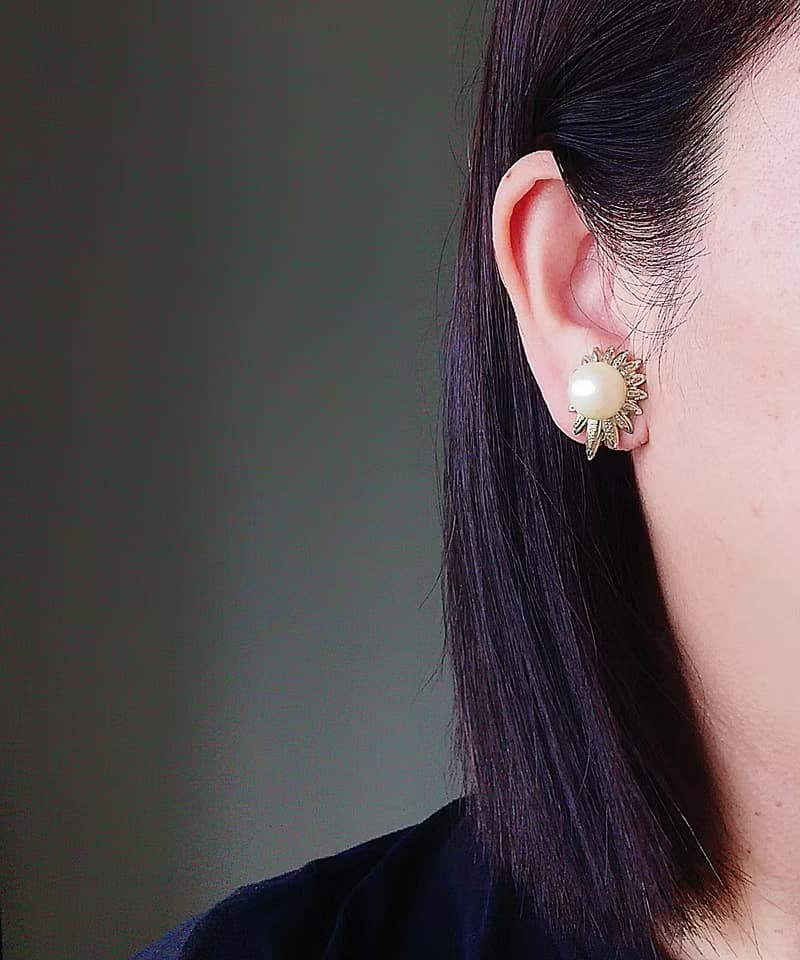 Vintage Jewelry 西洋古董飾品  金葉優雅仿珠 夾式耳環