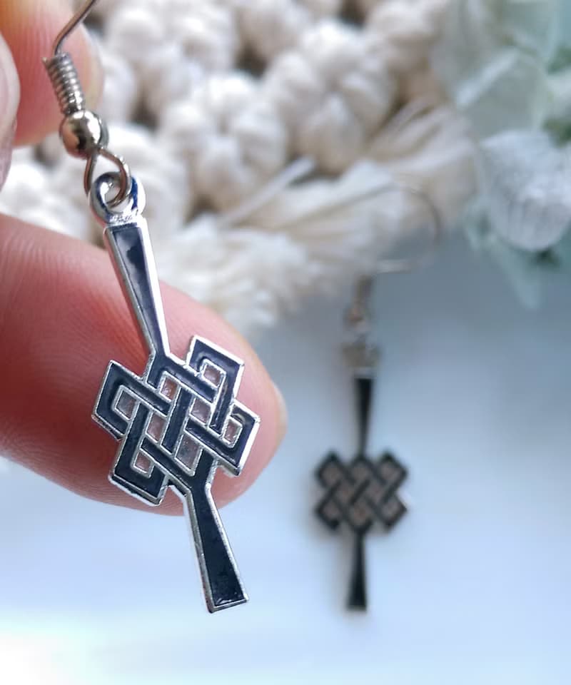 Vintage Jewelry  景泰藍 凱爾特繩結 黑色調 小巧 耳勾 針式耳環