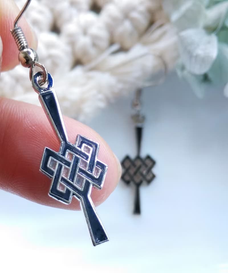 Vintage Jewelry  景泰藍 凱爾特繩結 黑色調 小巧 耳勾 針式耳環
