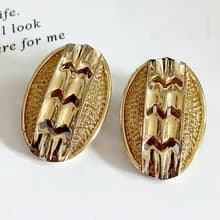 vintage jewelry  Sarah cov 金色鏤空紋理橢圓形 夾式耳環