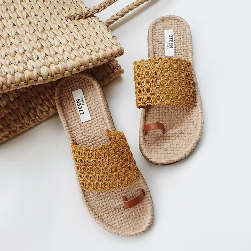 Summer Cross Strap Sandals : White / Yellow