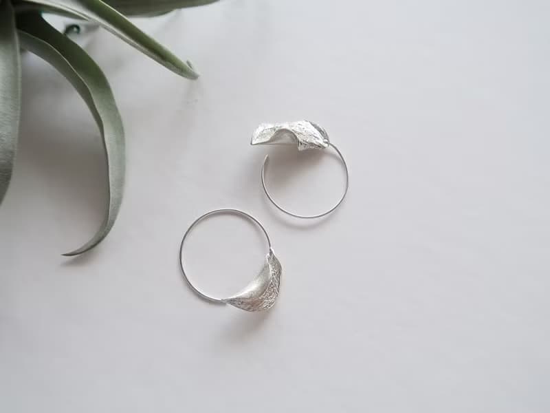 獨家 森林系 925純銀 芯葉 不對稱C型 耳環 耳夾  一對 免費包裝
