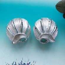 Vintage Jewelry 西洋古董飾品 LISNER 銀色調 對稱優雅 夾式耳環