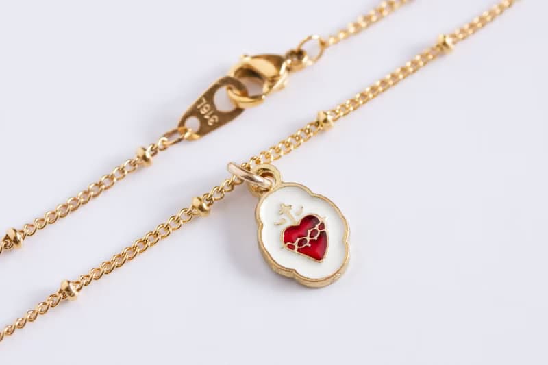 み心のメダイとあこや真珠のレイヤードネックレス  / Heart medallion and Akoya pearls layered necklace
