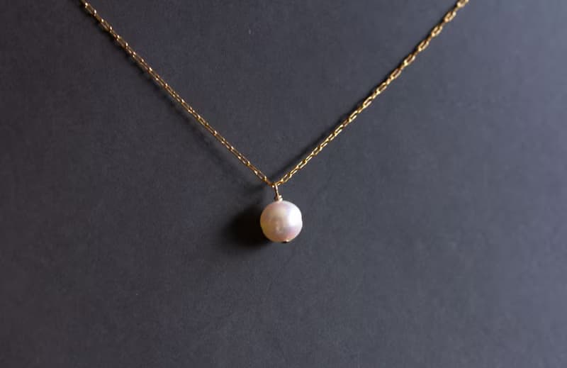 み心のメダイとあこや真珠のレイヤードネックレス  / Heart medallion and Akoya pearls layered necklace