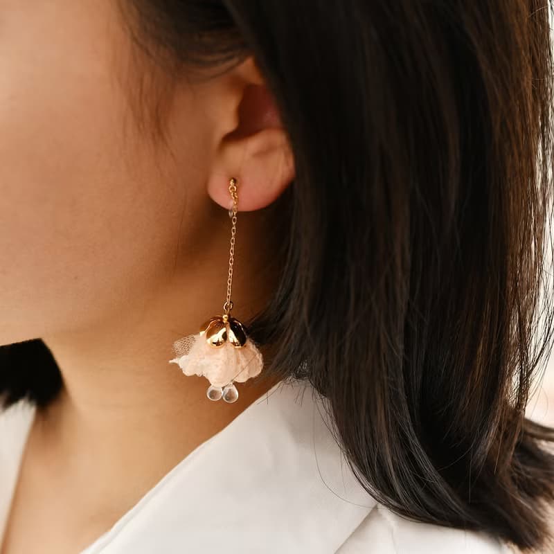 イヤリング/Lace fabric tassel earrings/ pink