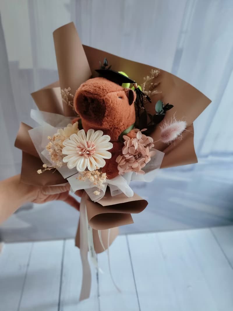 韓式花束-預購 卡皮巴拉 水豚君太陽花花束 生日禮物