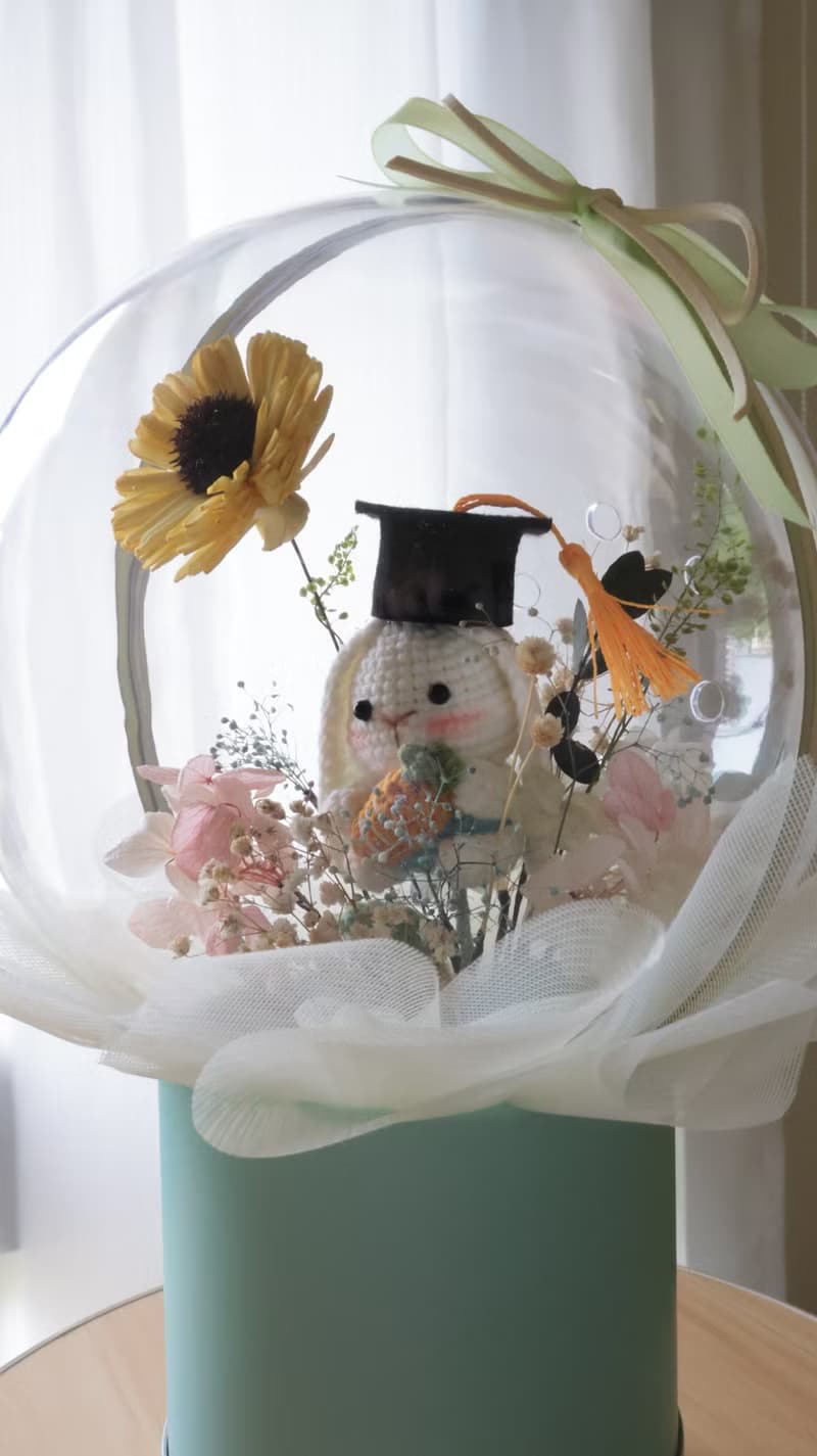 tiffany藍垂耳兔波波球抱抱桶永生花束