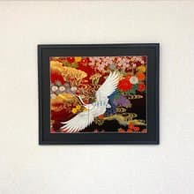 額装104　刺繍着物 鶴 和モダン 和風インテリア プレゼント 結婚祝 新築祝 長寿祝 縁起物 額装インテリア  made in japan