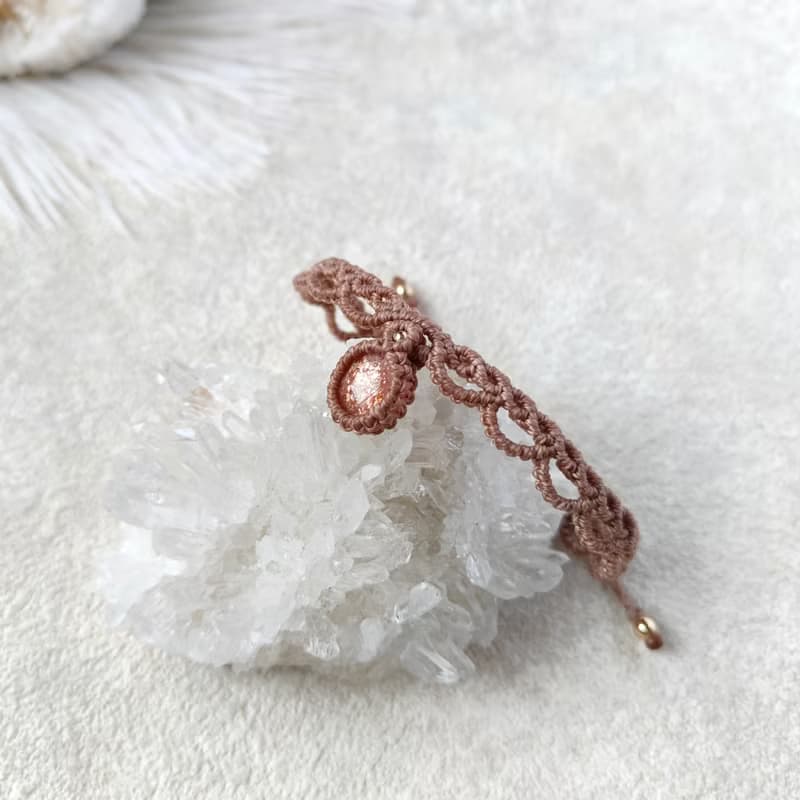 璀璨日光。太陽石。日光石。南美巴西蠟線編織手鍊