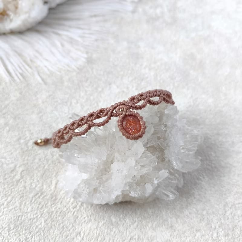 璀璨日光。太陽石。日光石。南美巴西蠟線編織手鍊