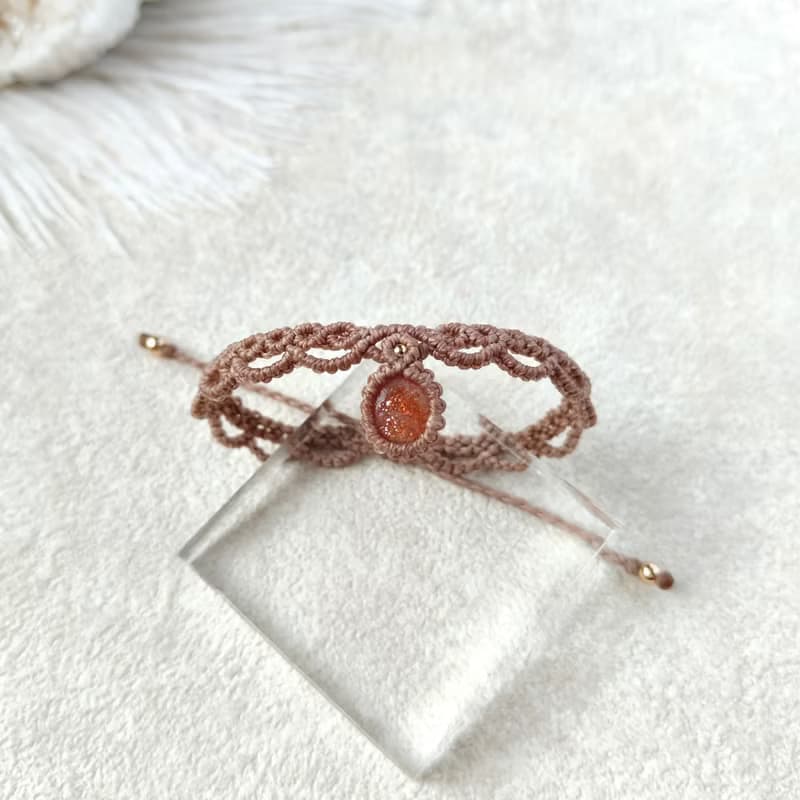 璀璨日光。太陽石。日光石。南美巴西蠟線編織手鍊