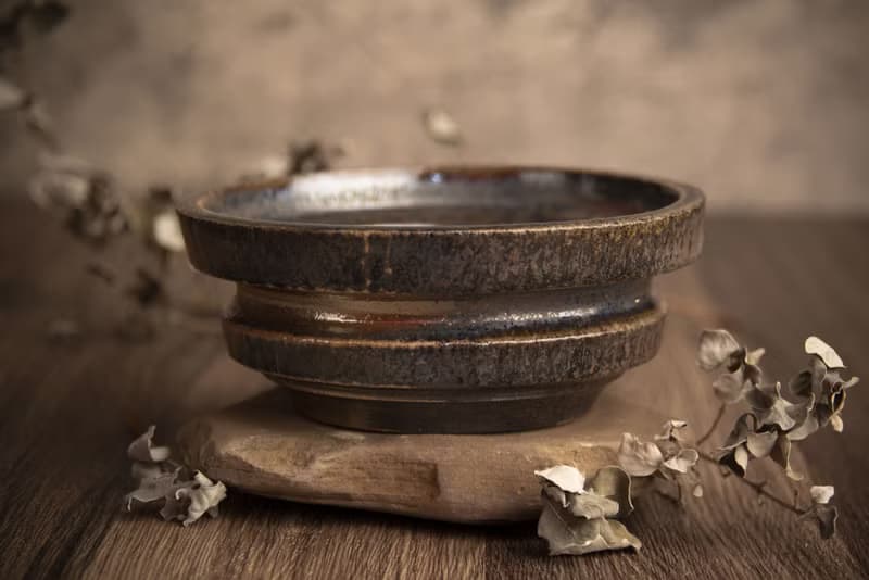 中盆∣柴燒飛刨紋∣車輪寬口盆、手工盆、陶缽、多肉塊根植物