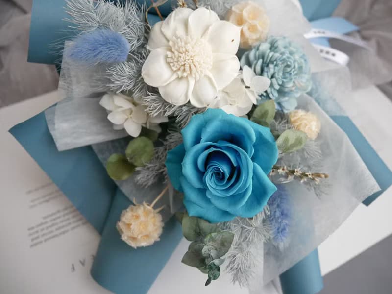 中小型不凋玫瑰花束【青藍】告白/求婚/生日/周年紀念日/畢業花束