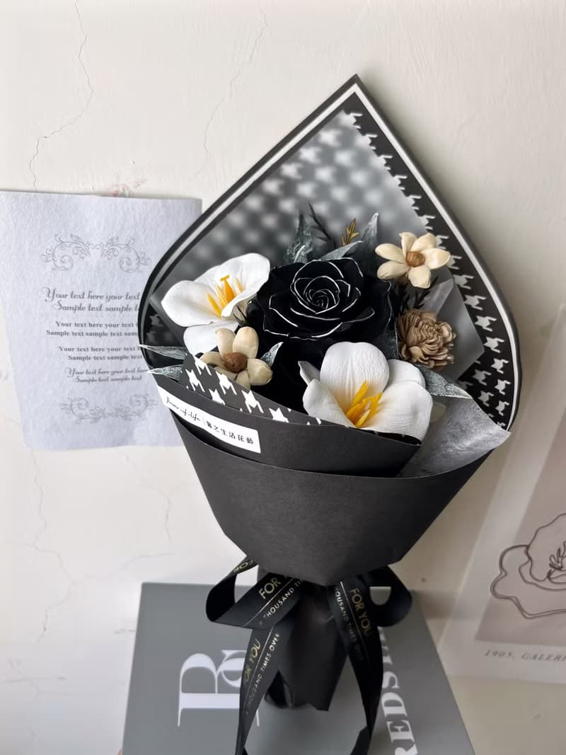 【畢業花束】flower-of-life 畢業騎士 永生黑玫瑰花束