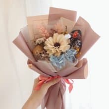 羽毛太陽花 向日葵畢業花束 畢業禮物 滿天星 乾燥花 交換禮物