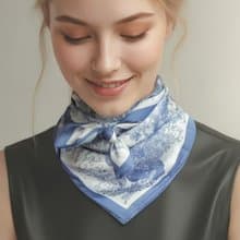 凡爾賽茹伊灰藍色絲巾60厘米 Jardin Des Fontaines